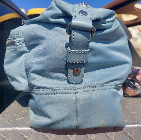 Lacoste Bag WASHABLE Puff Small Duffel - Picture 3 of 5